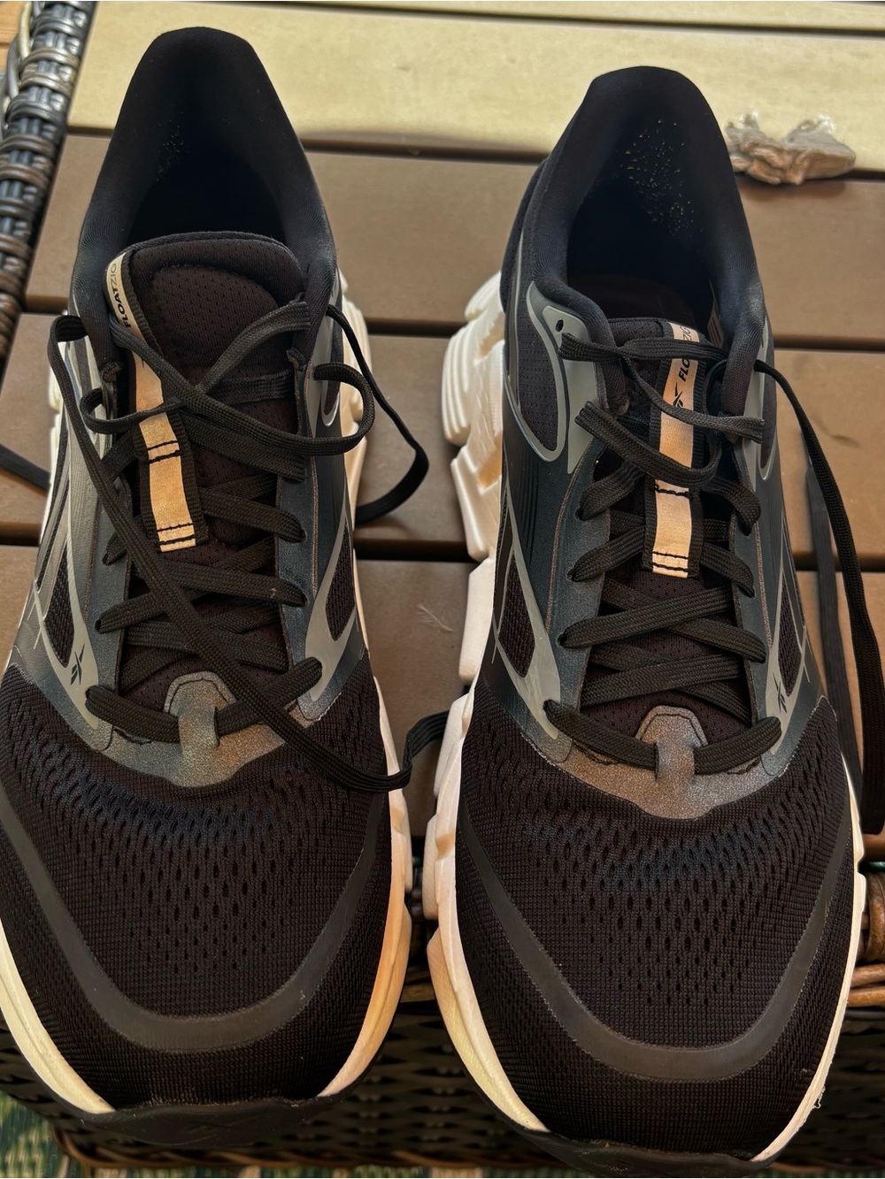 Reebok Black Gray White Men's Athletic Running Shoes